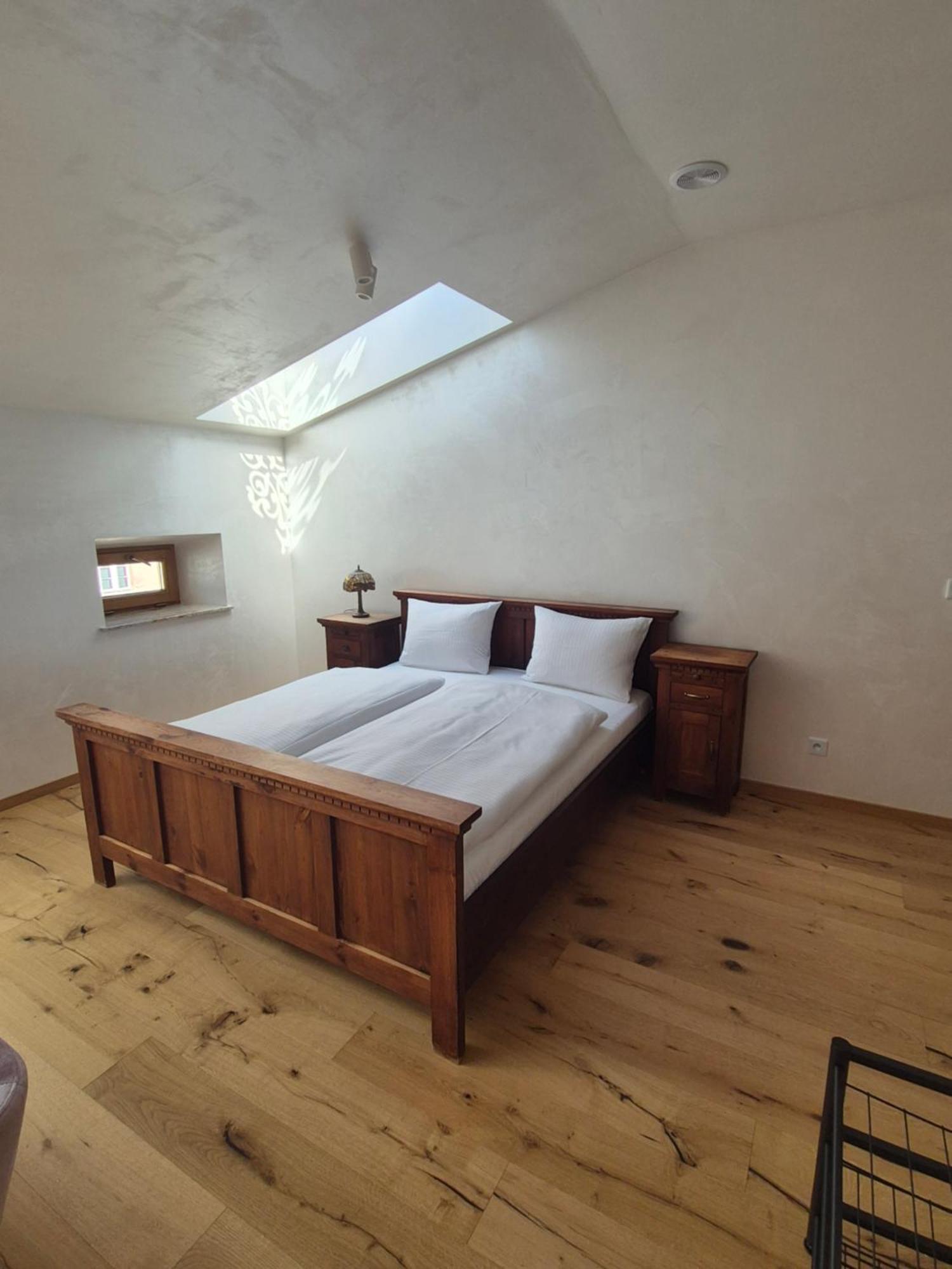 Aparthotel Miodowa 25 Krasków Εξωτερικό φωτογραφία